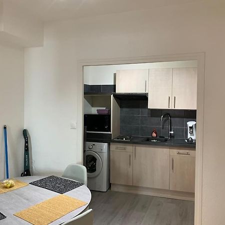 Aubenas : Beau Studio, Proche Du Chateau Екстериор снимка